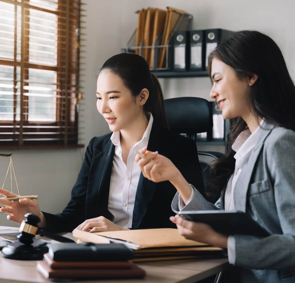Proceso legal de tramitación de herencias en Alicante coordinado por abogados expertos.